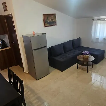 House Vruje Apartment