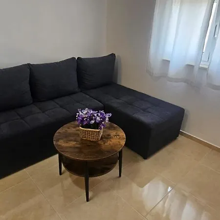 House Vruje