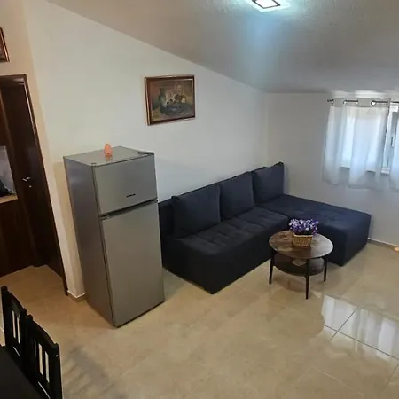 House Vruje Apartment
