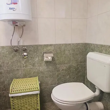 House Vruje *